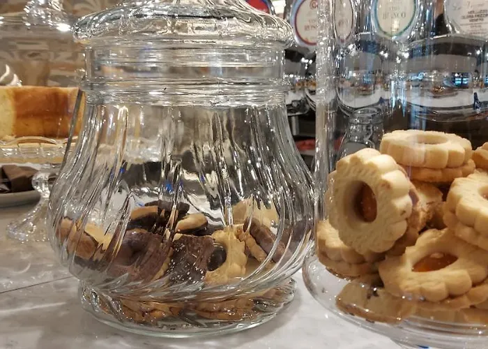 卡萨女士酒店 4* 加尔达