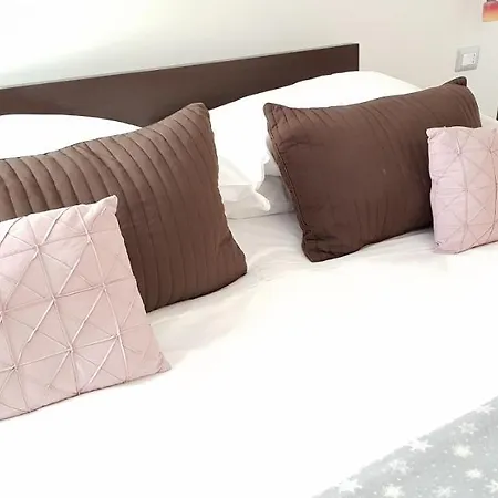 Alojamento de Acomodação e Pequeno-almoço Casa Lady 4*